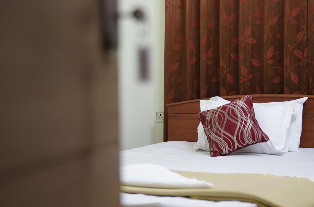 Hotel Horizon Residency Haydarabad Oda fotoğraf