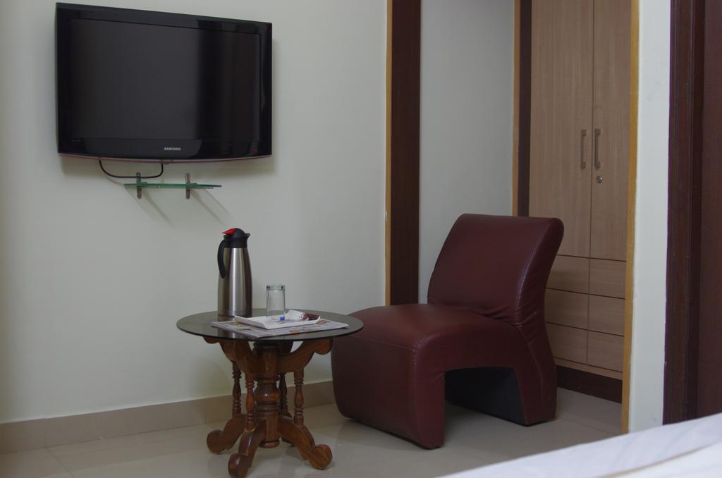 Hotel Horizon Residency Haydarabad Oda fotoğraf